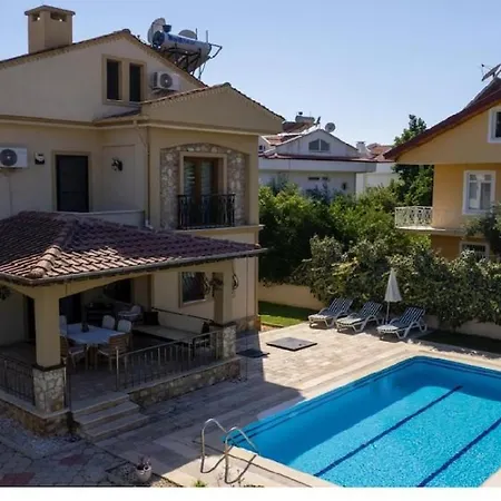 Detached With Private Pool In